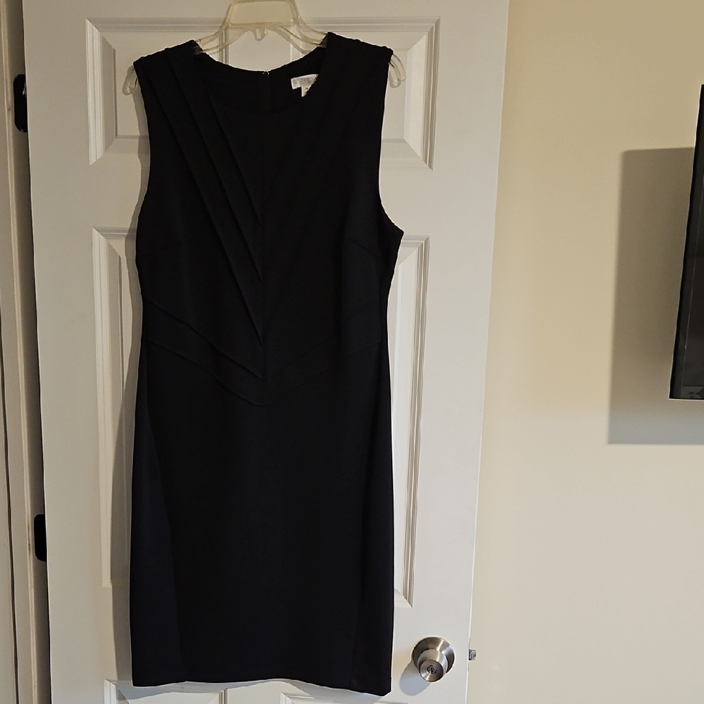 Classic Black Sleeveless Sheath Dress